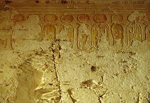 Hieroglyphen in KV 4